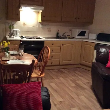 Beds2nite Apartman Swinford